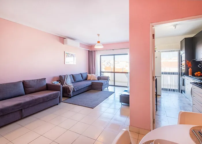 Perfect Location New *